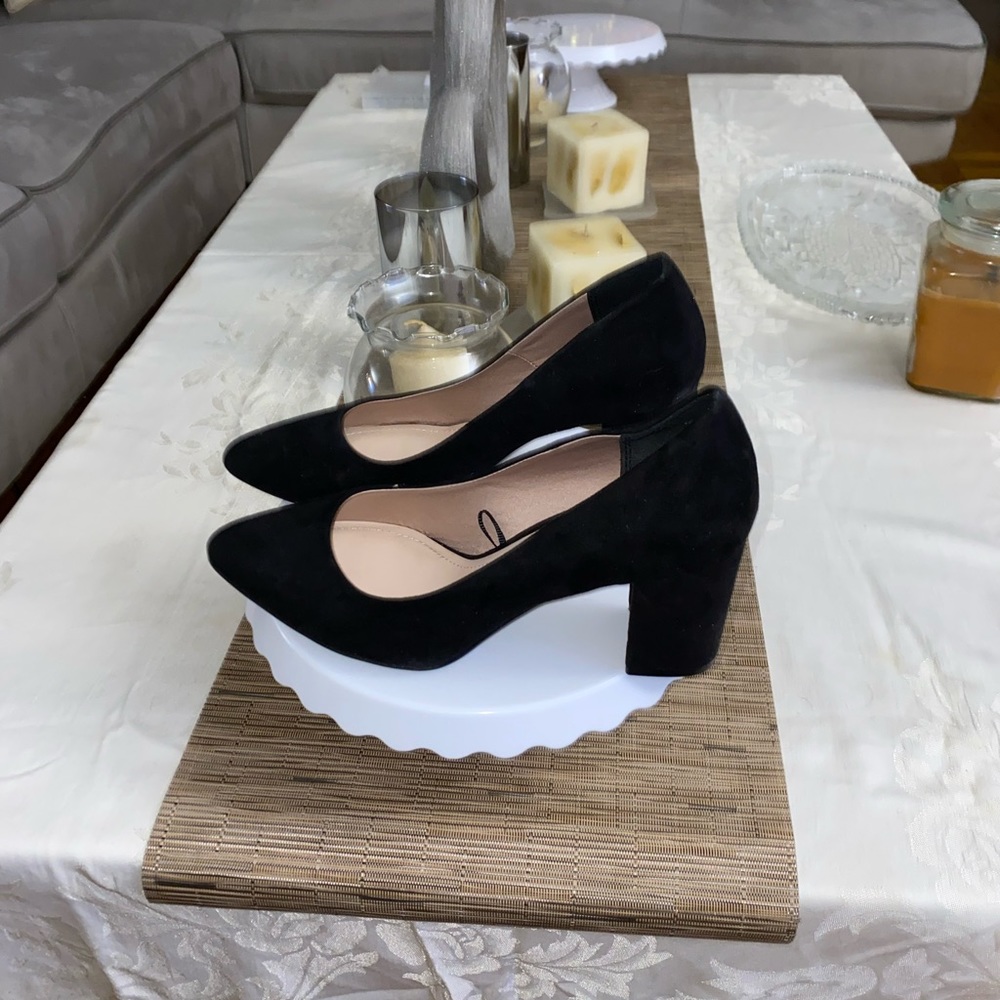 H&M thick black heel, suede